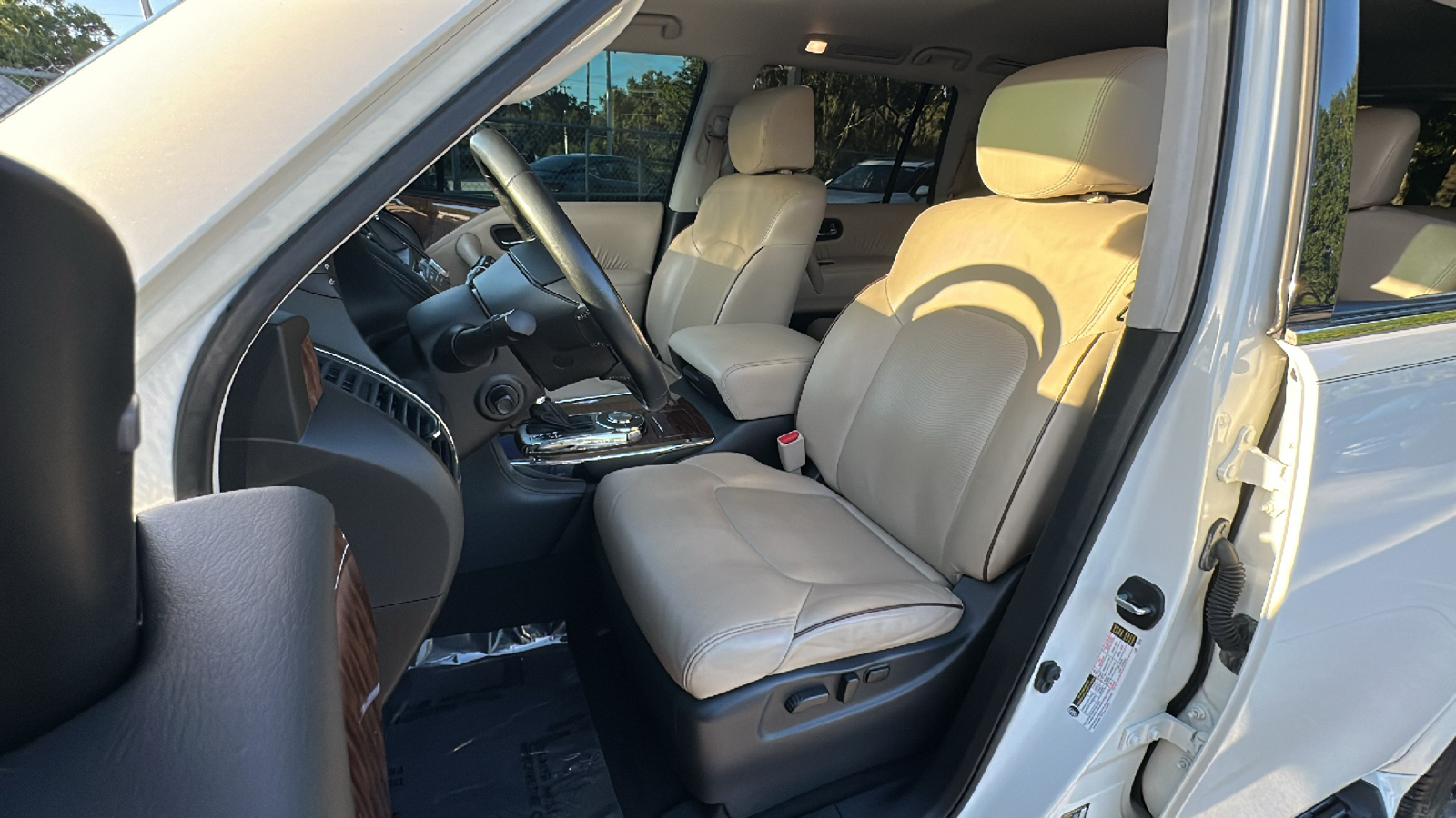 2019 Nissan Armada Platinum 32