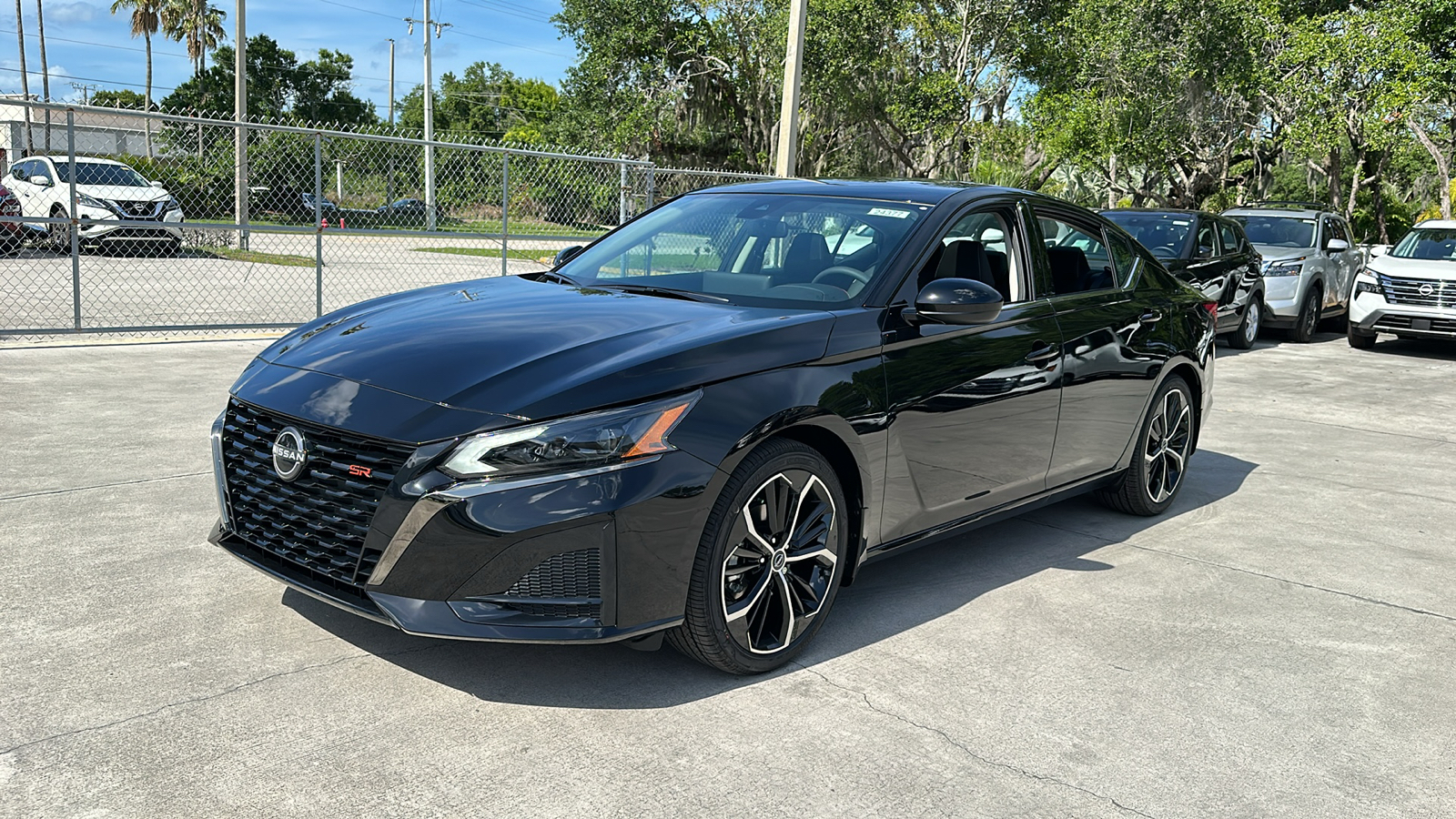 2024 Nissan Altima 2.5 SR 4