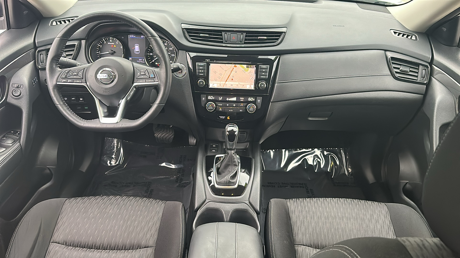 2019 Nissan Rogue SV 14