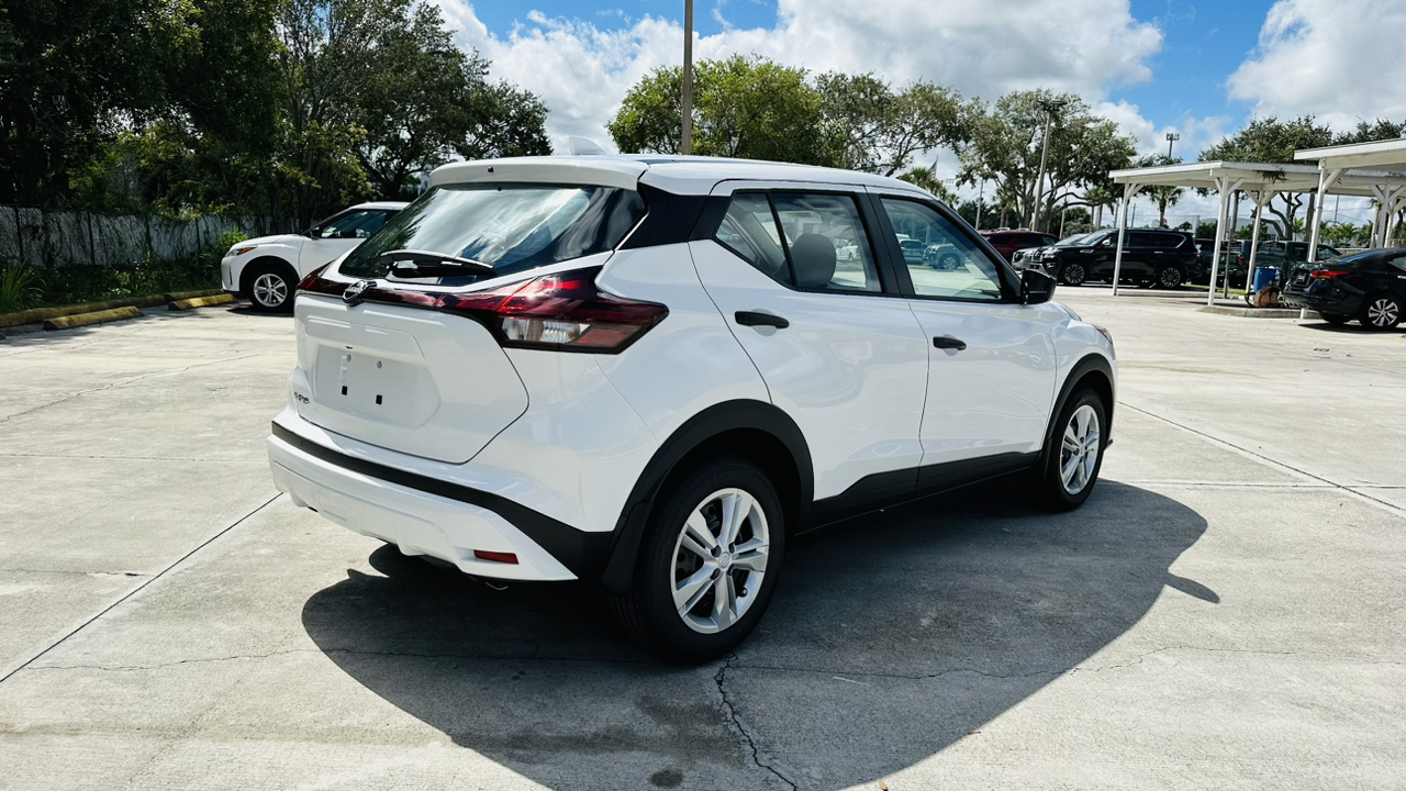 2024 Nissan Kicks S 8