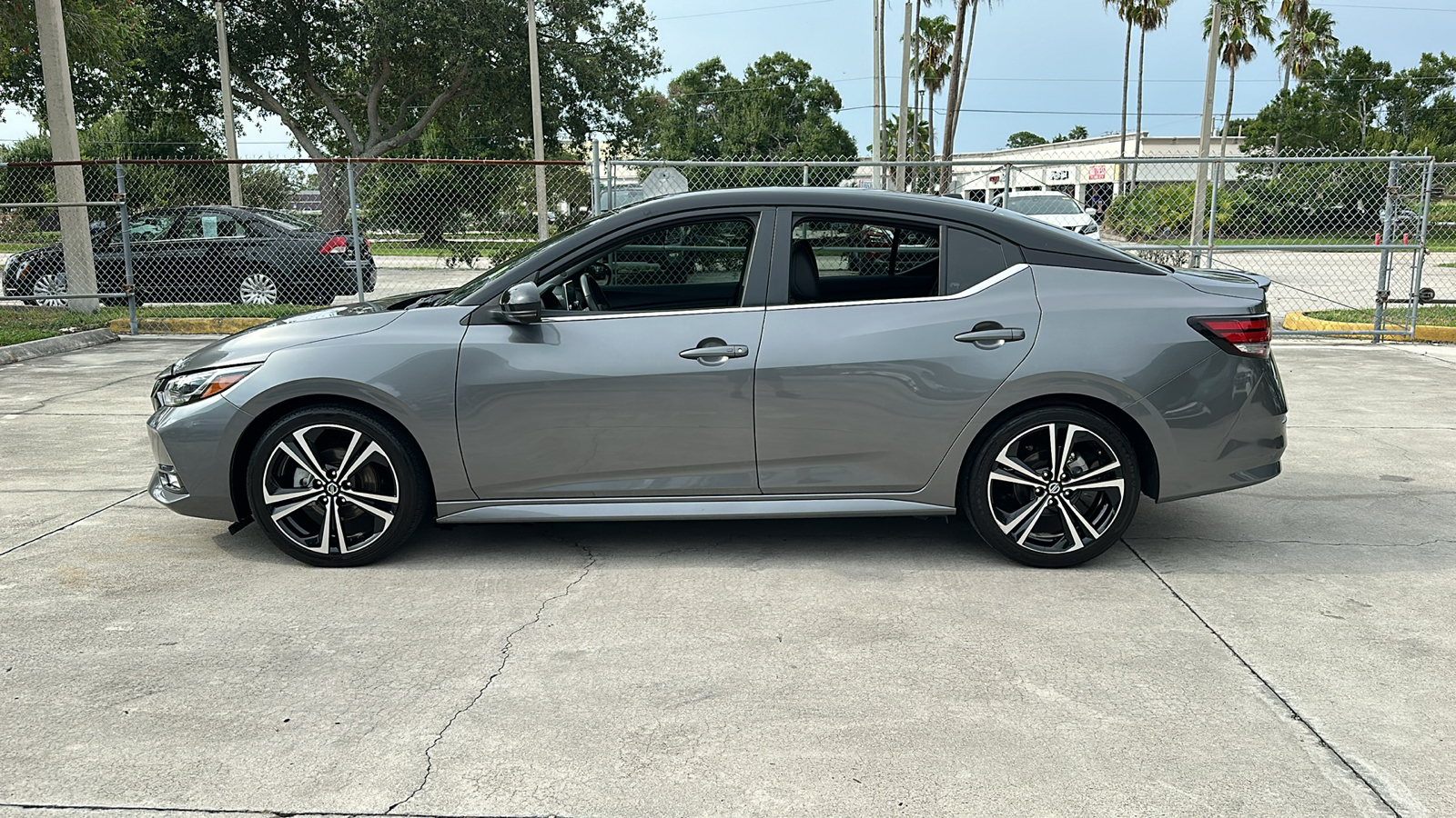 2023 Nissan Sentra SR 5