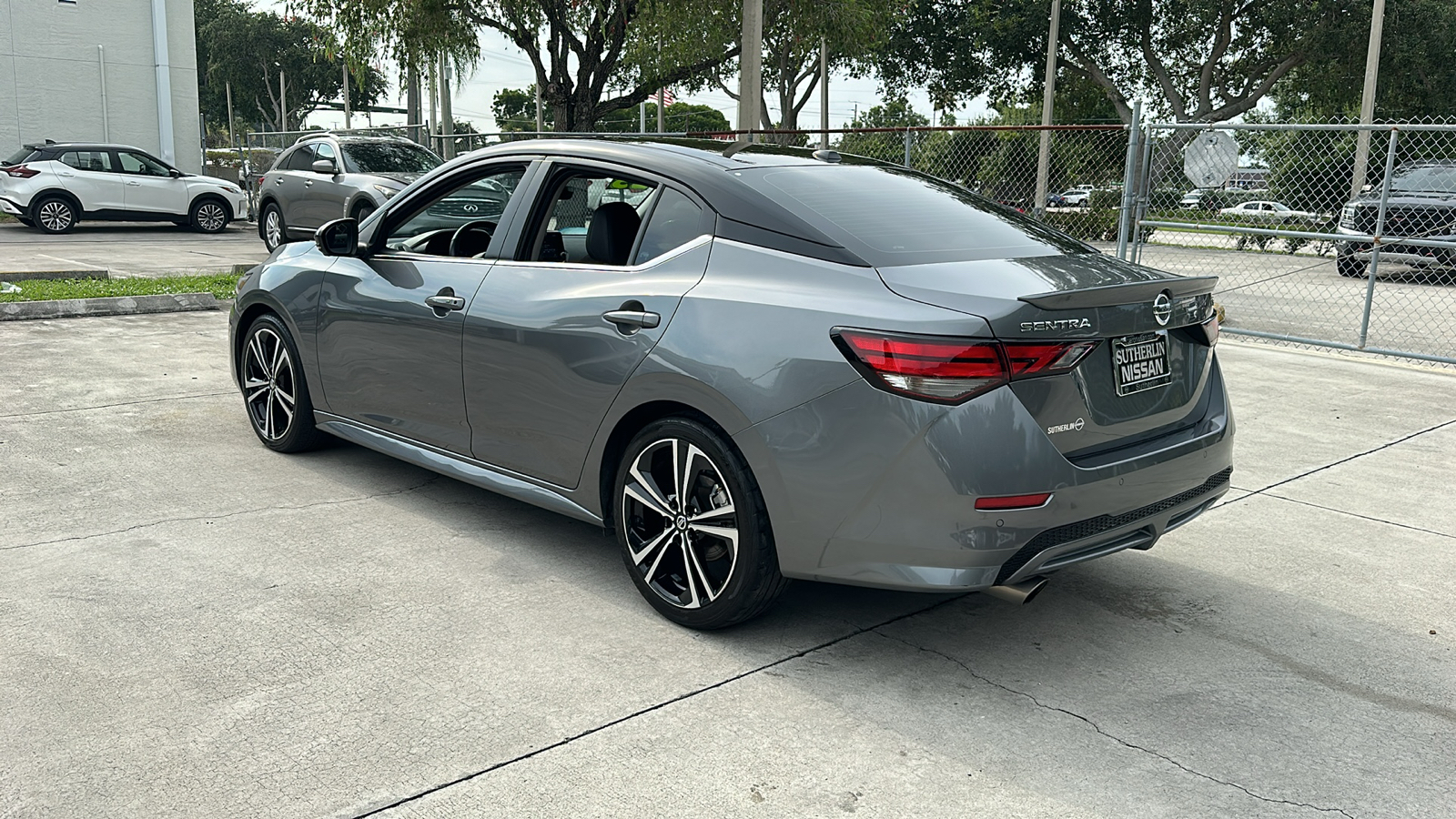 2023 Nissan Sentra SR 6