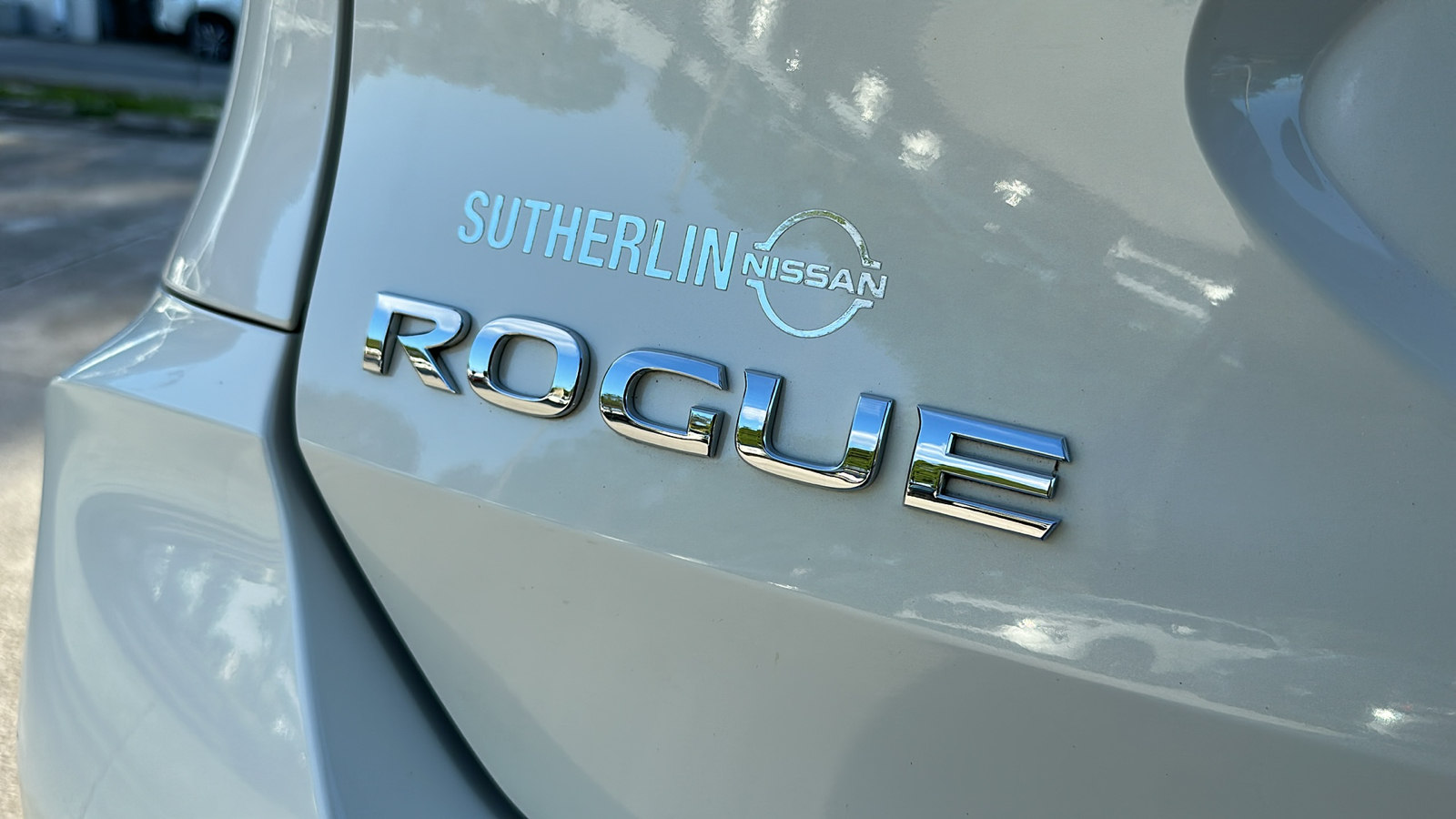 2019 Nissan Rogue SV 10