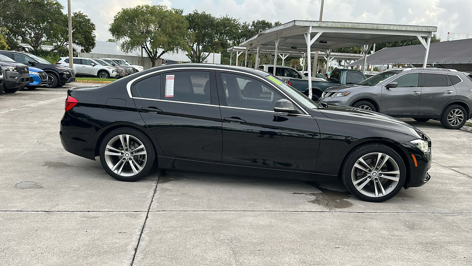 2018 BMW 3 Series 330i 9