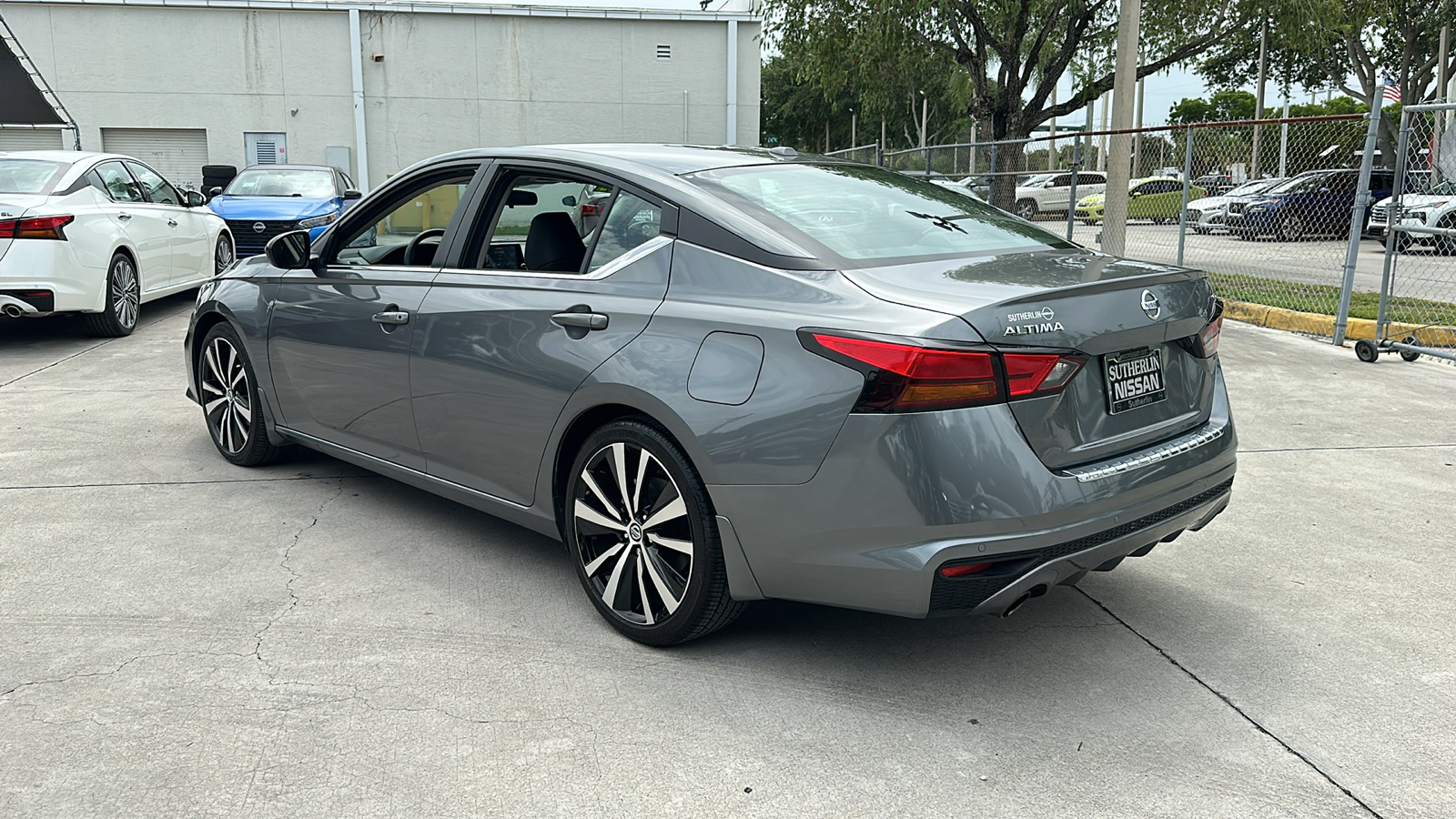 2021 Nissan Altima 2.5 SR 6