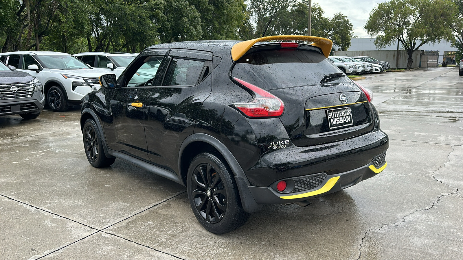 2016 Nissan JUKE SV 6