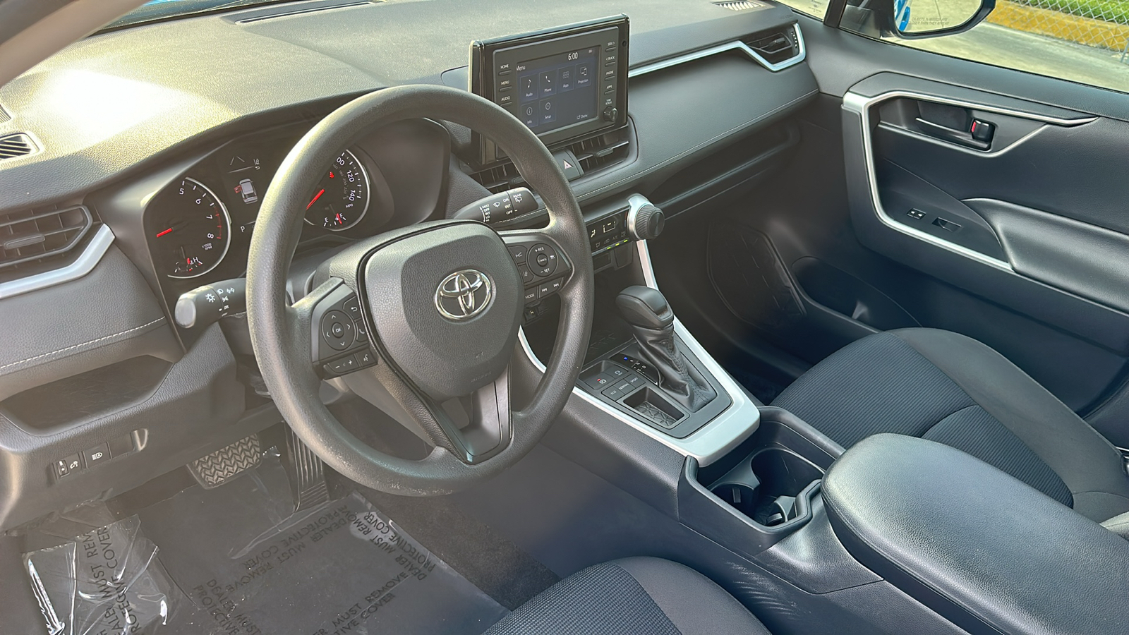 2019 Toyota RAV4 LE 13