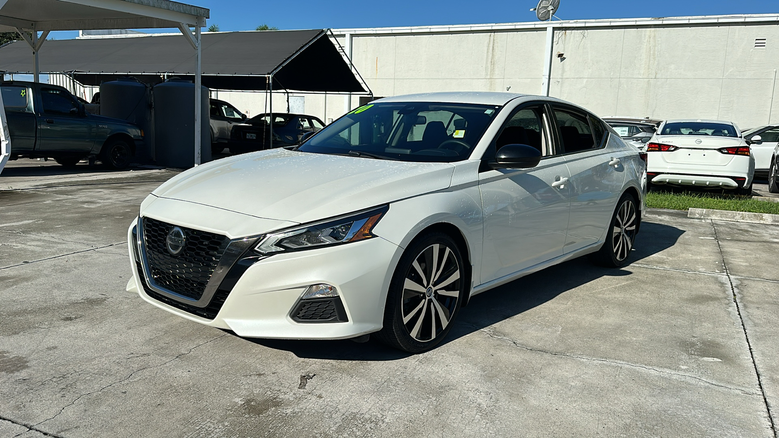 2020 Nissan Altima 2.5 SR 4