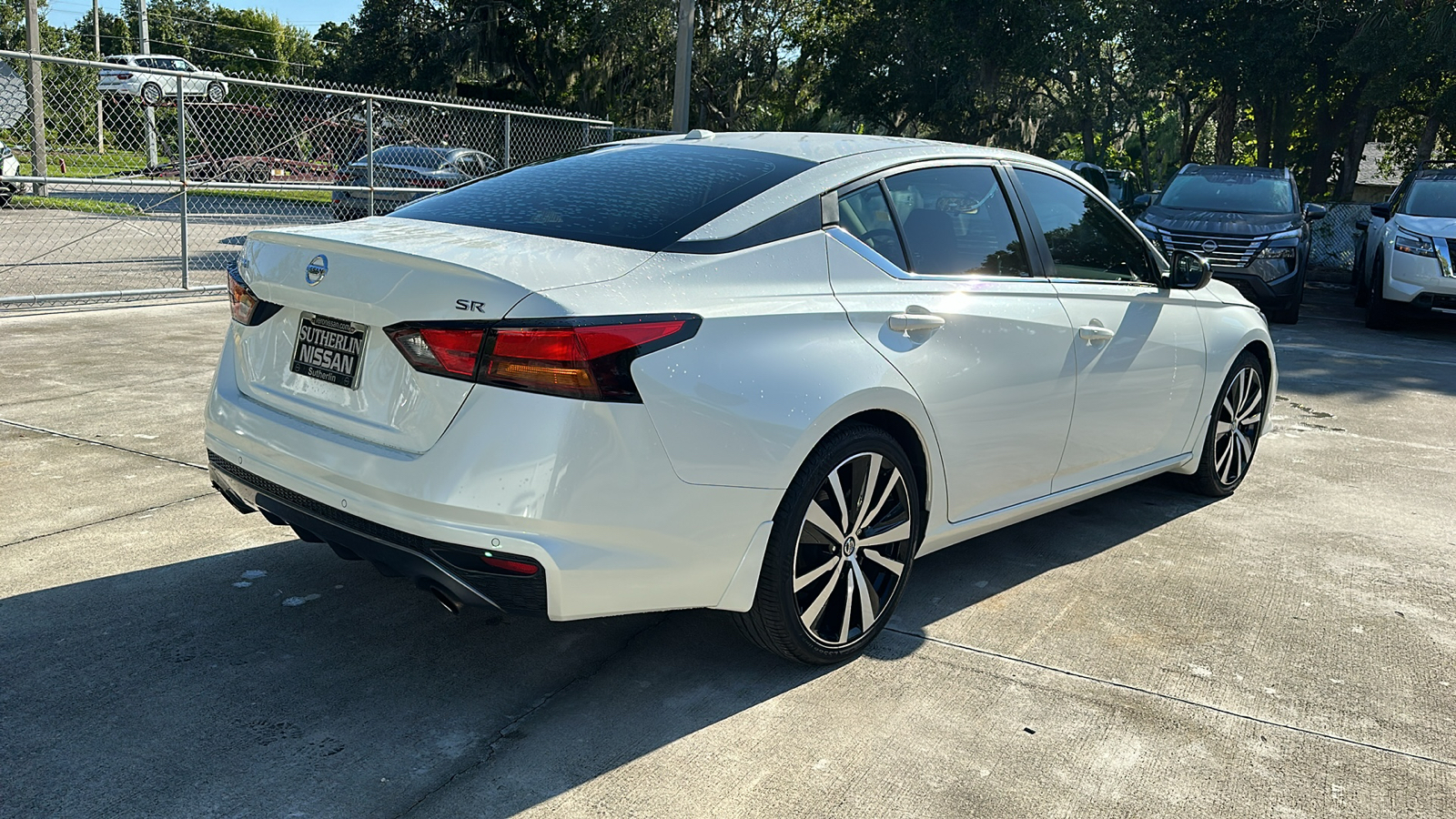 2020 Nissan Altima 2.5 SR 8