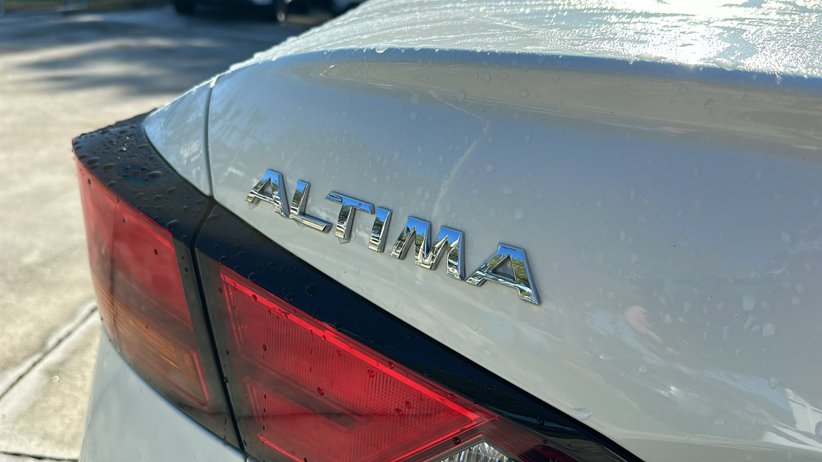 2020 Nissan Altima 2.5 SR 10