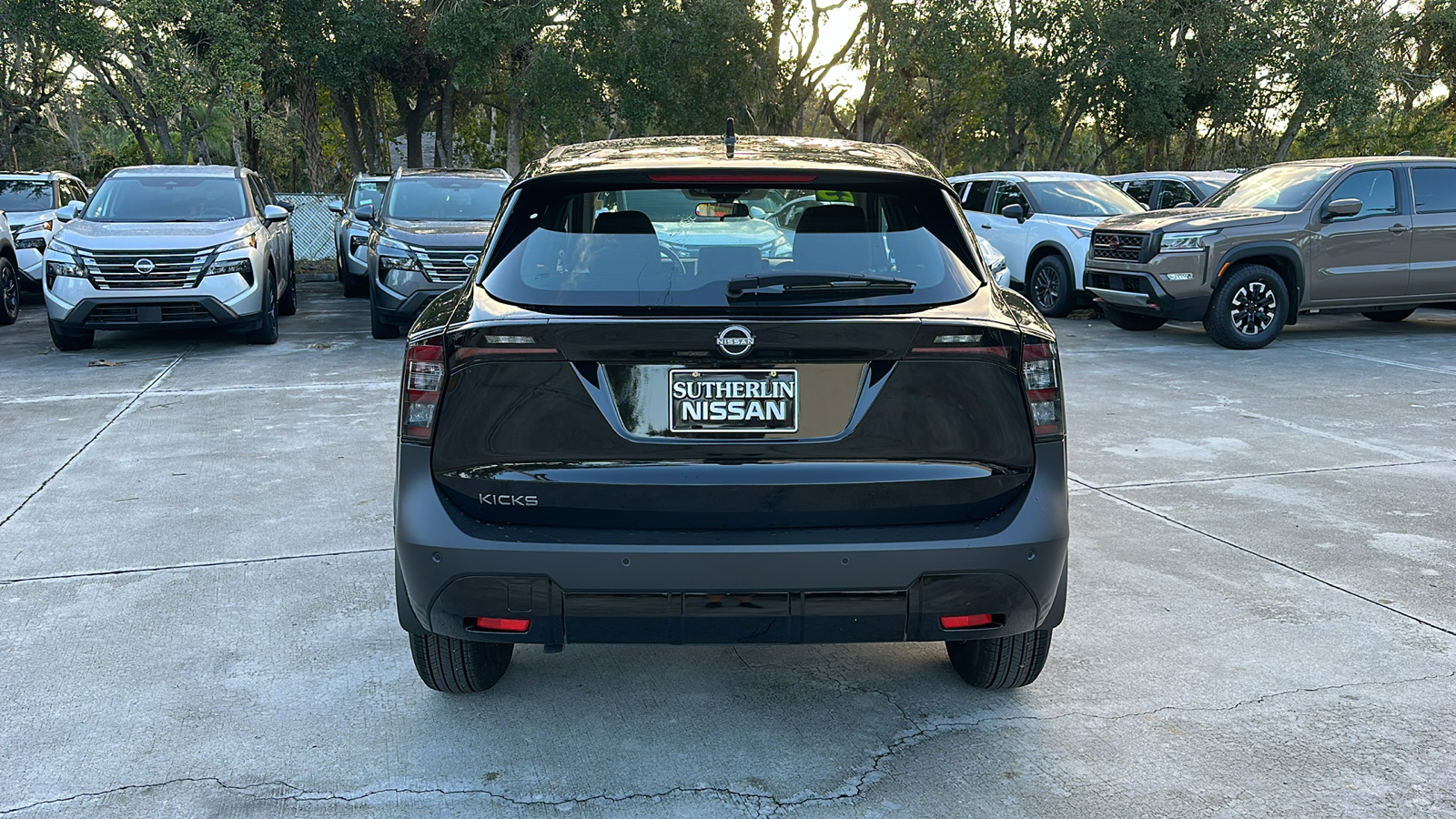 2025 Nissan Kicks S 7