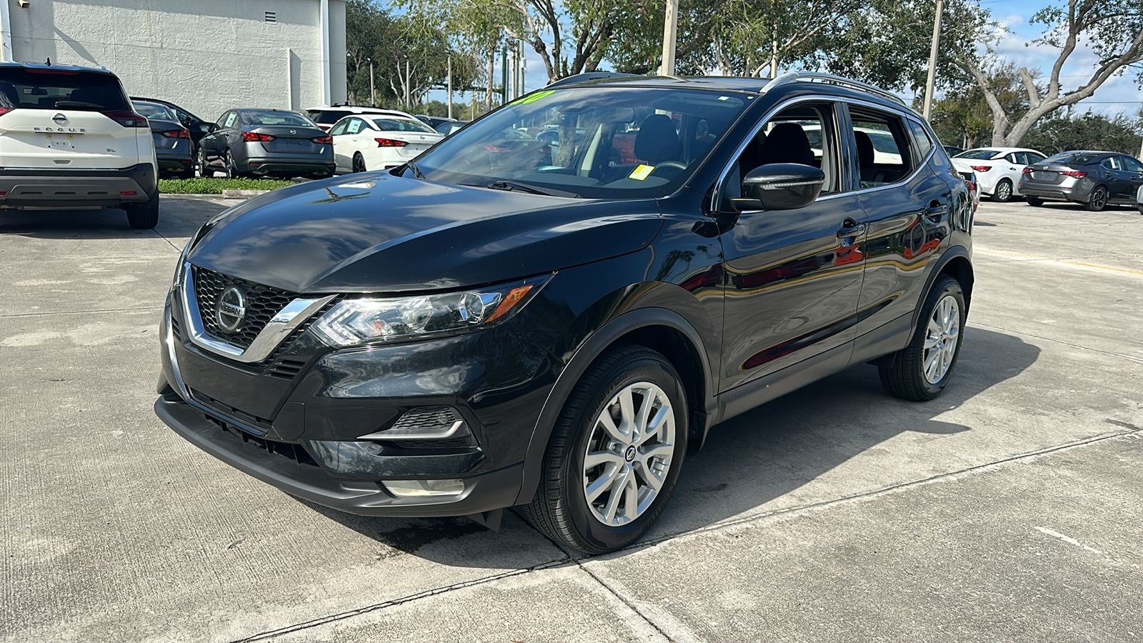 2020 Nissan Rogue Sport SV 3