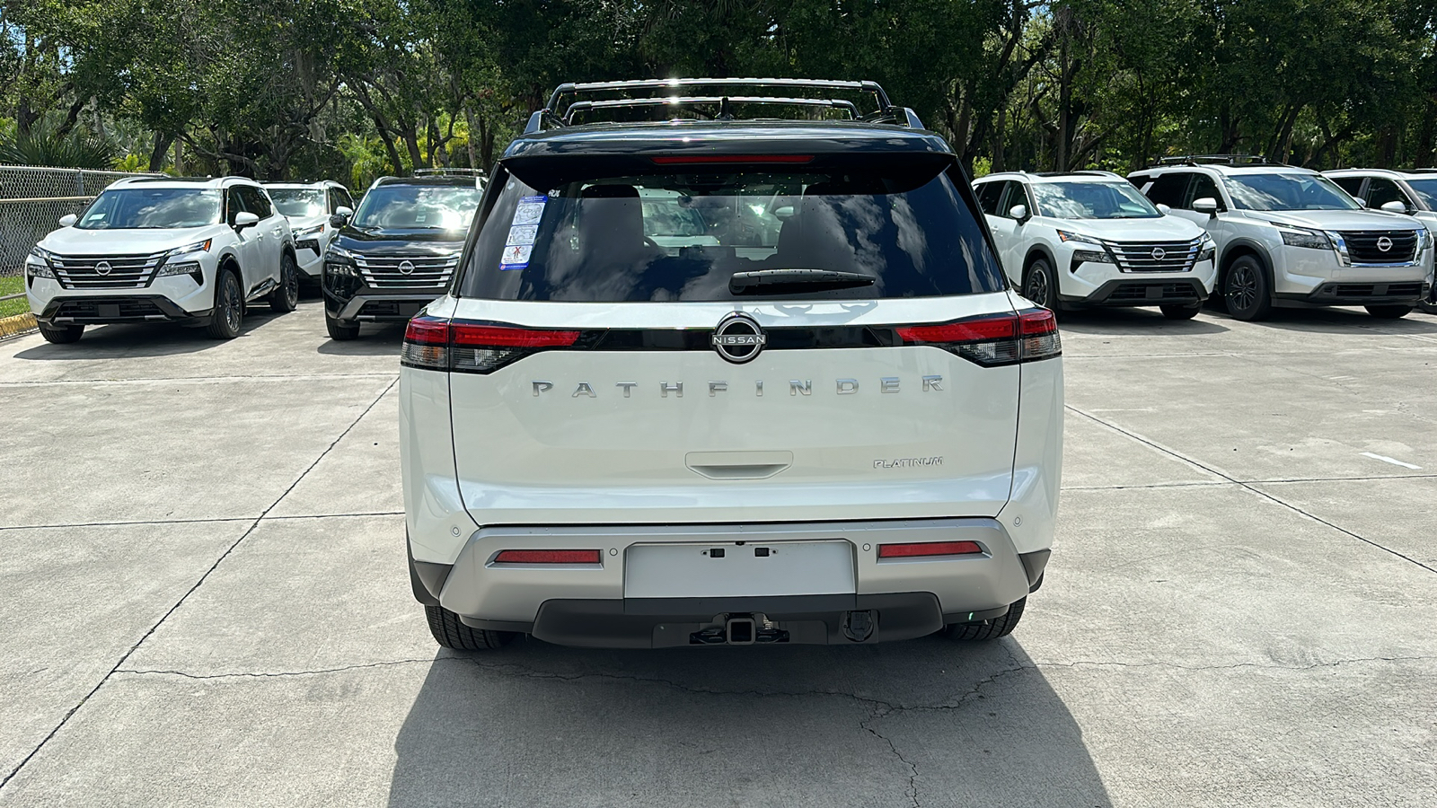 2024 Nissan Pathfinder Platinum 6