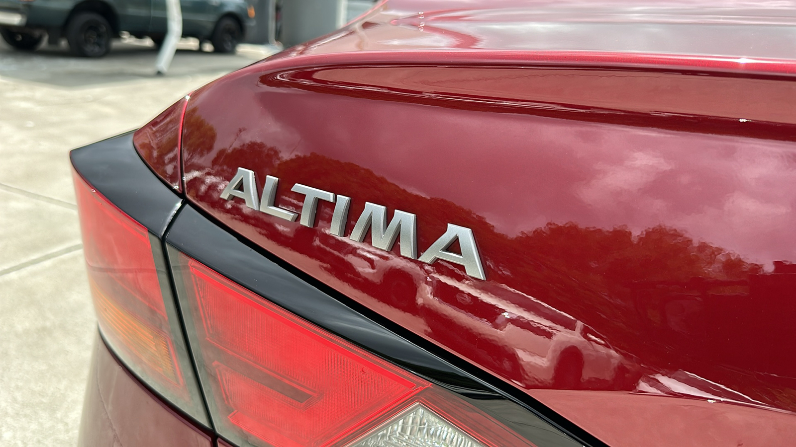 2024 Nissan Altima 2.5 SV 10