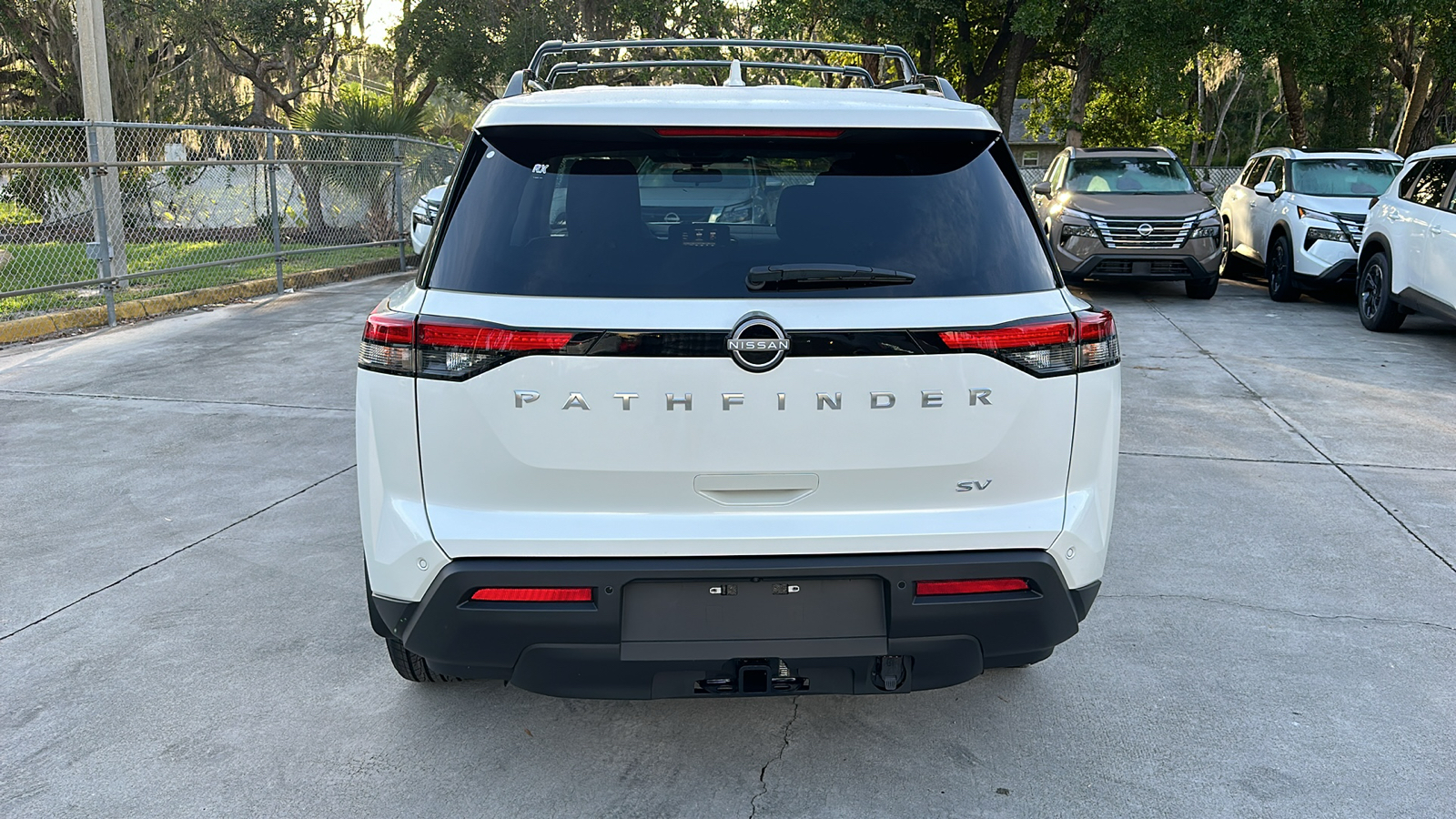 2024 Nissan Pathfinder SV 6