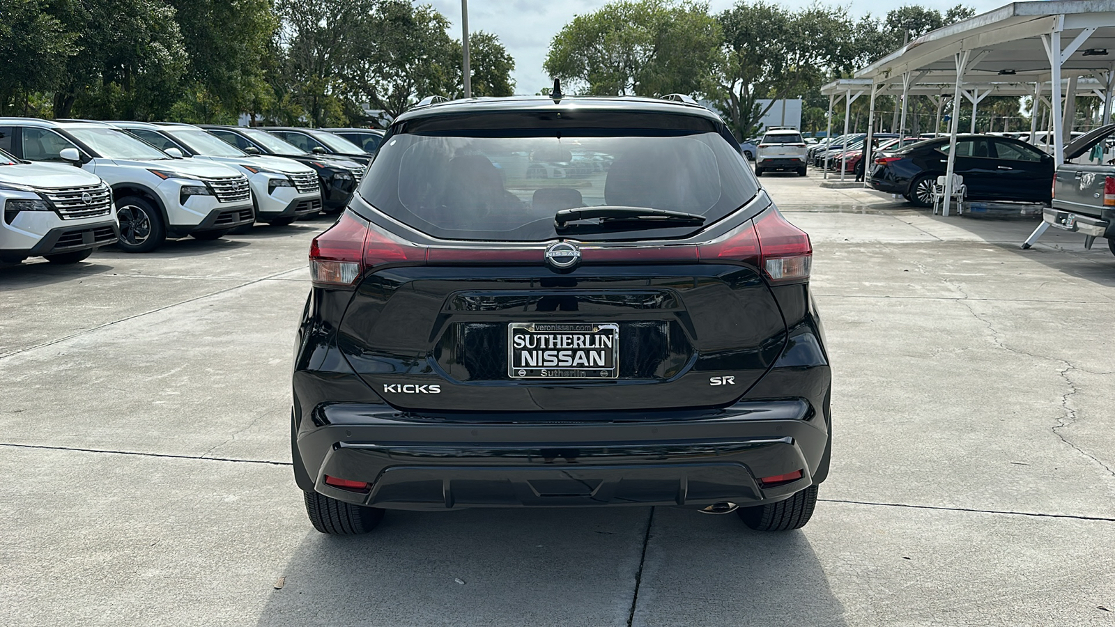 2023 Nissan Kicks SR 7