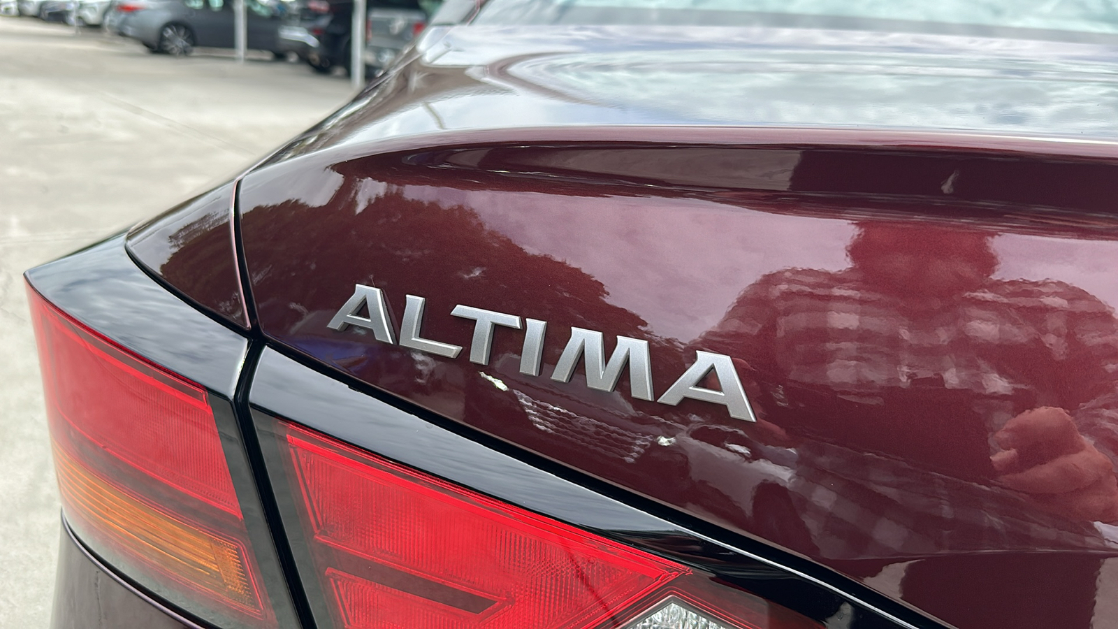 2024 Nissan Altima 2.5 SV 10