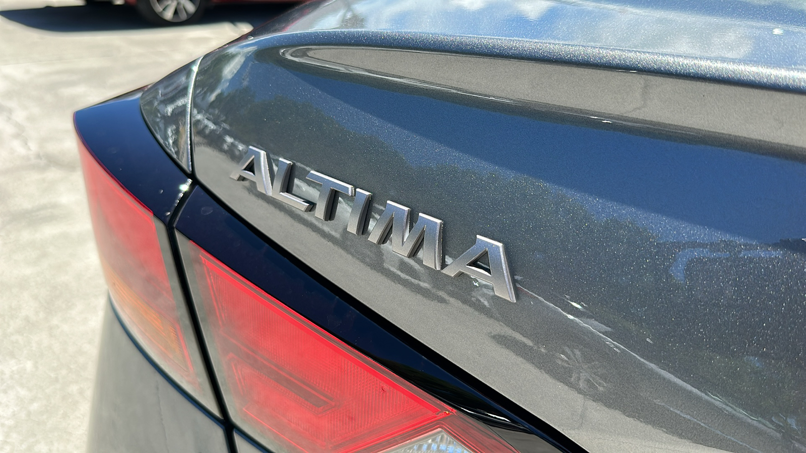 2024 Nissan Altima 2.5 SV 10