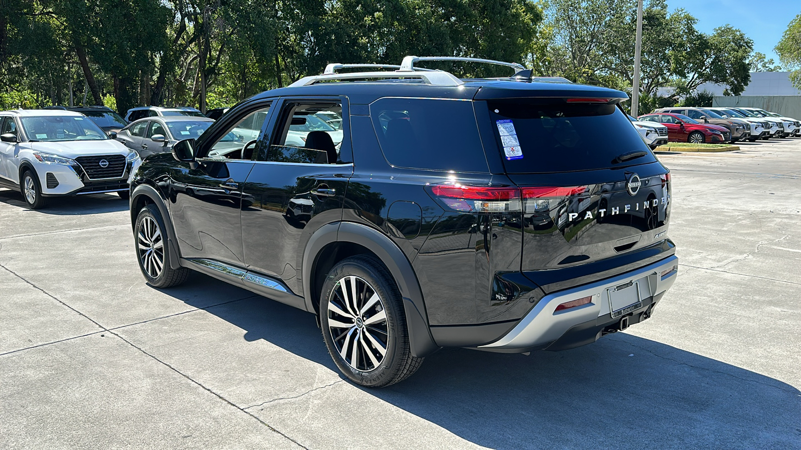 2024 Nissan Pathfinder Platinum 5