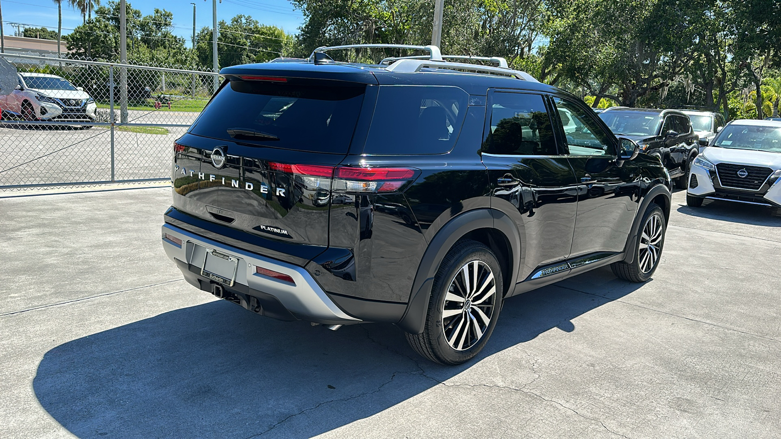 2024 Nissan Pathfinder Platinum 7