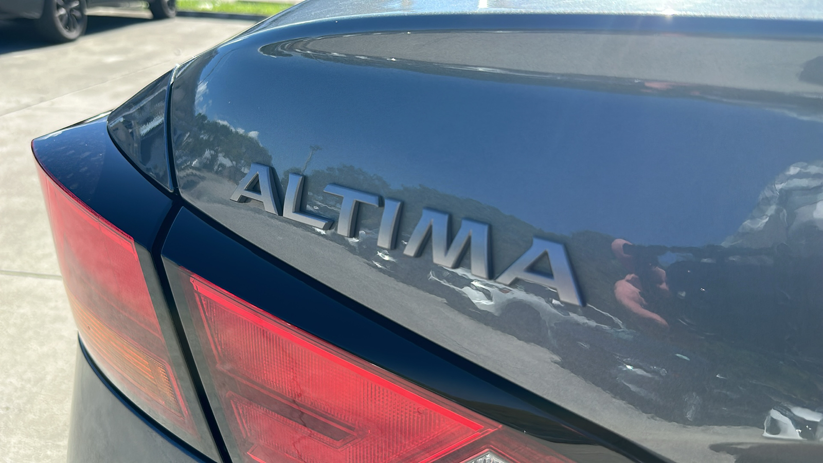 2024 Nissan Altima 2.5 SV 10