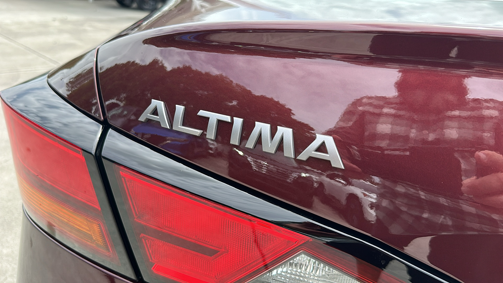 2024 Nissan Altima 2.5 SV 10