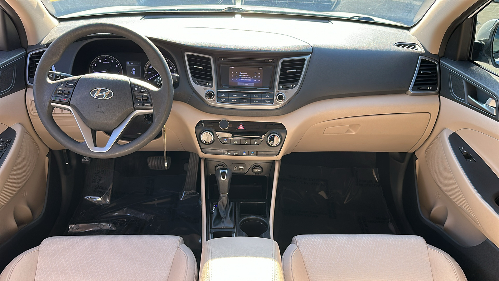 2017 Hyundai Tucson SE 12