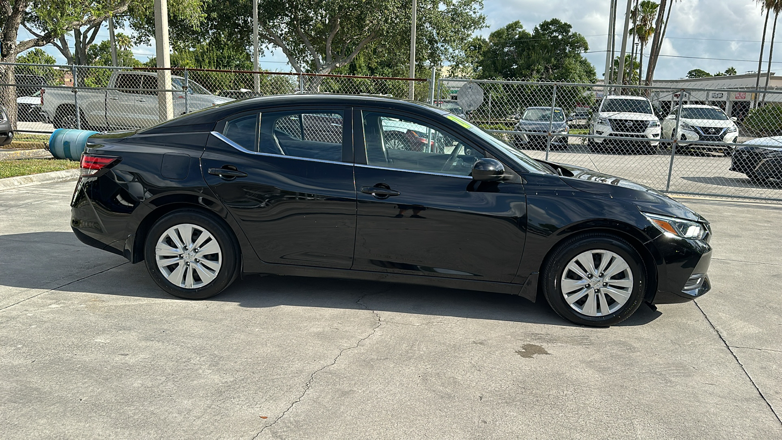 2021 Nissan Sentra S 9