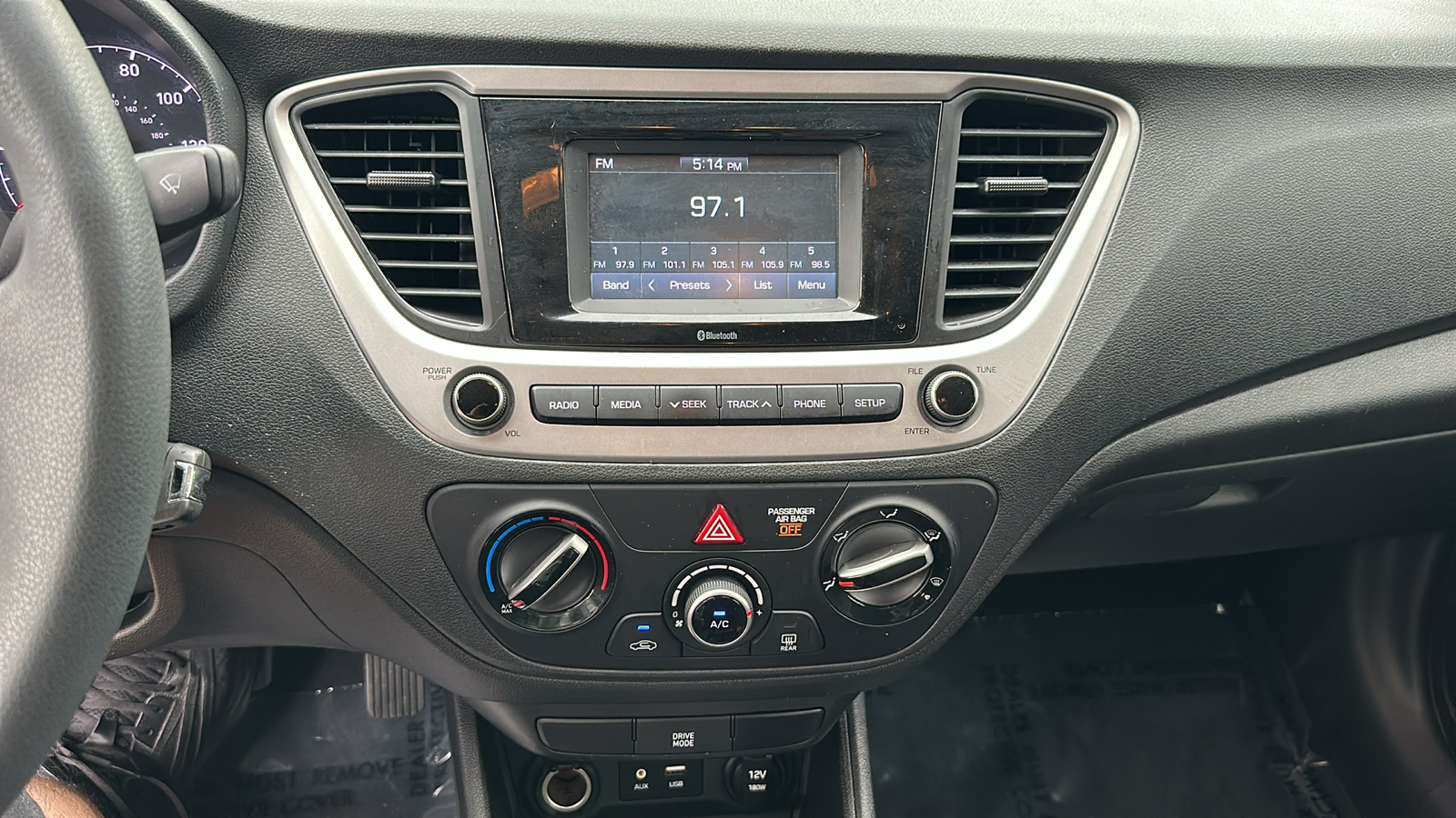 2019 Hyundai Accent SE 22