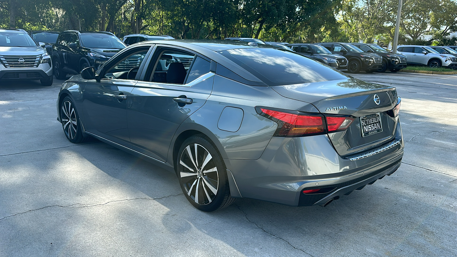 2021 Nissan Altima 2.5 SR 6