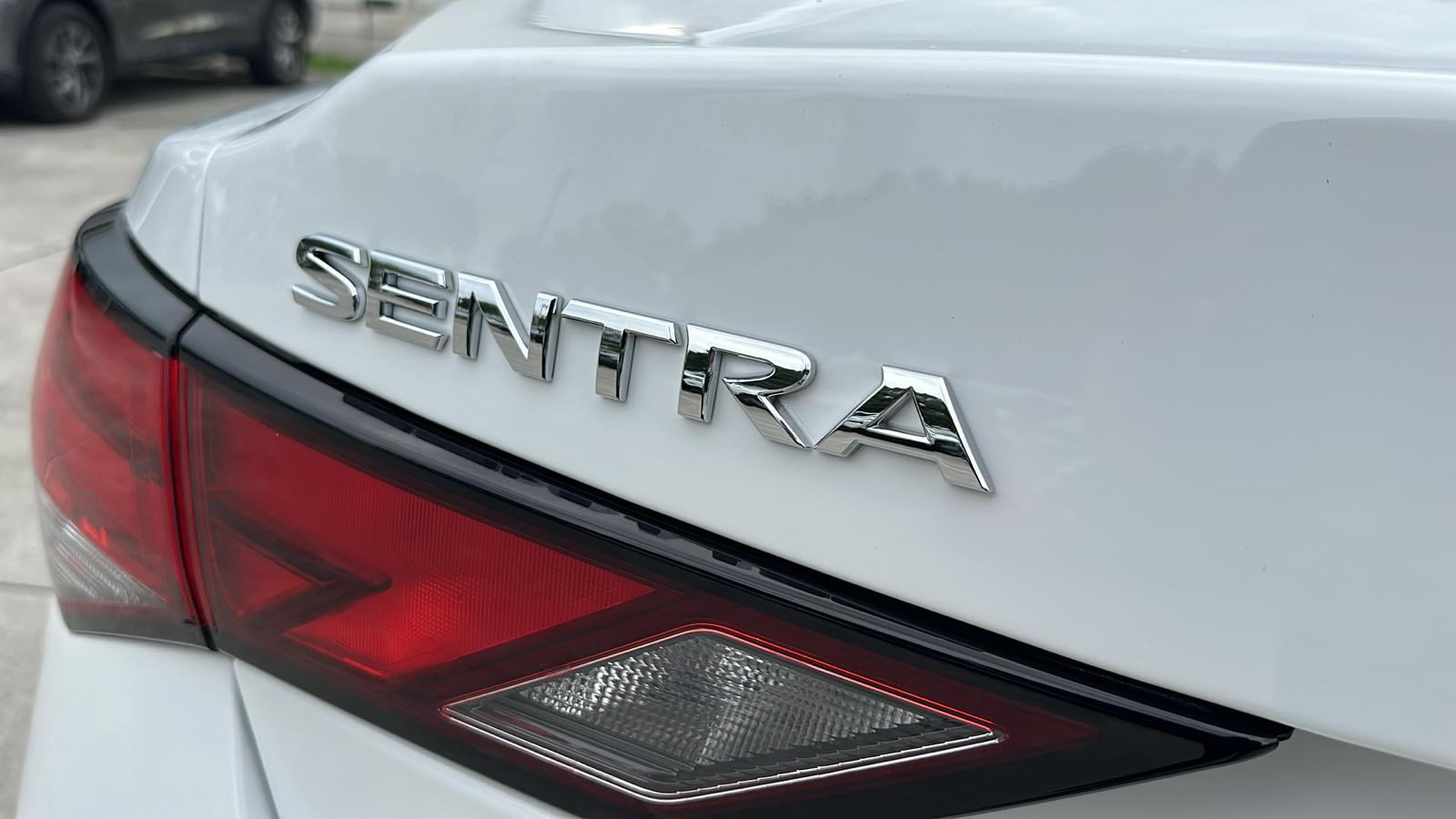 2022 Nissan Sentra SV 10