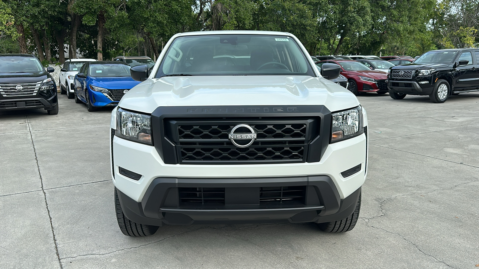 2024 Nissan Frontier S 2