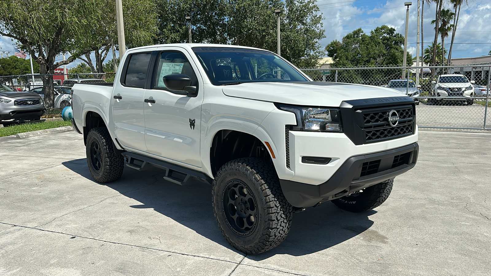 2024 Nissan Frontier S 1