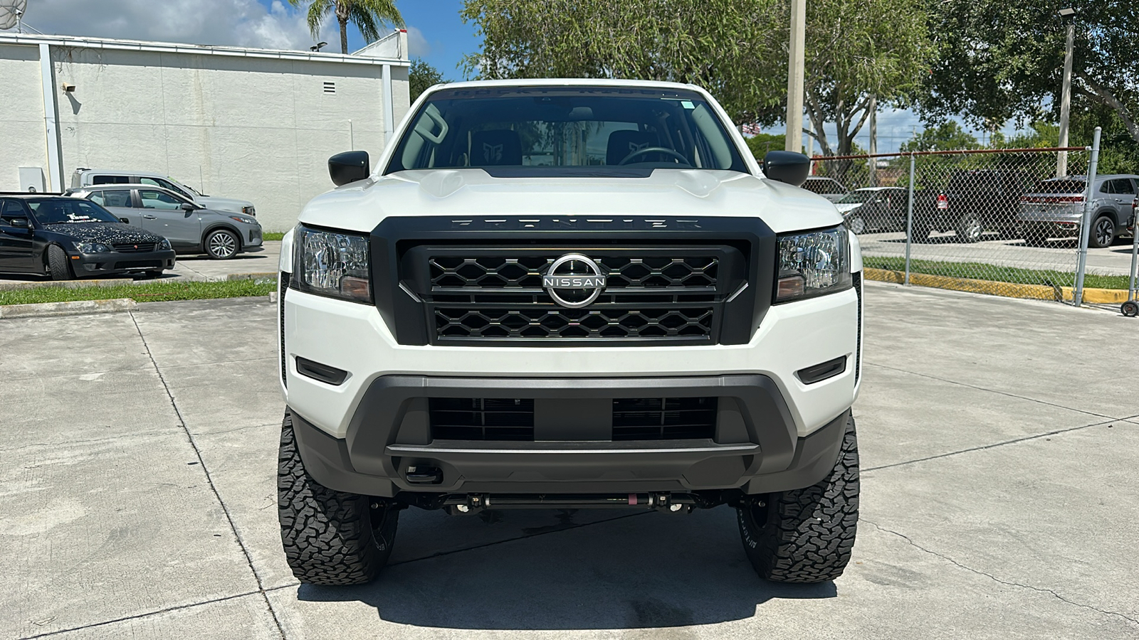 2024 Nissan Frontier S 2