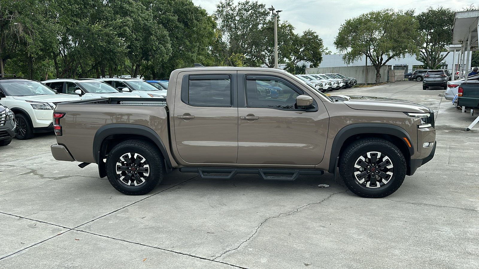 2023 Nissan Frontier PRO-X 9