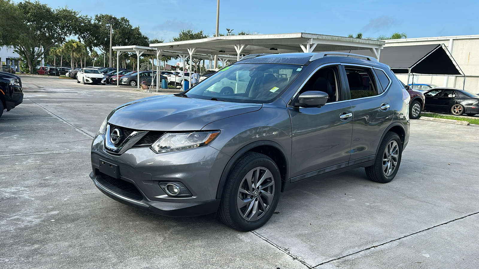 2016 Nissan Rogue SL 4