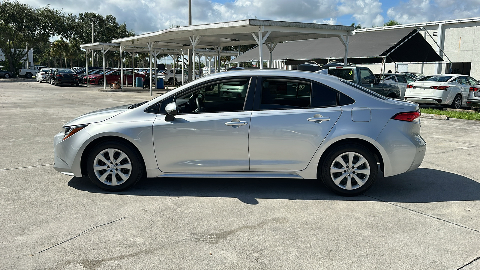 2023 Toyota Corolla LE 4