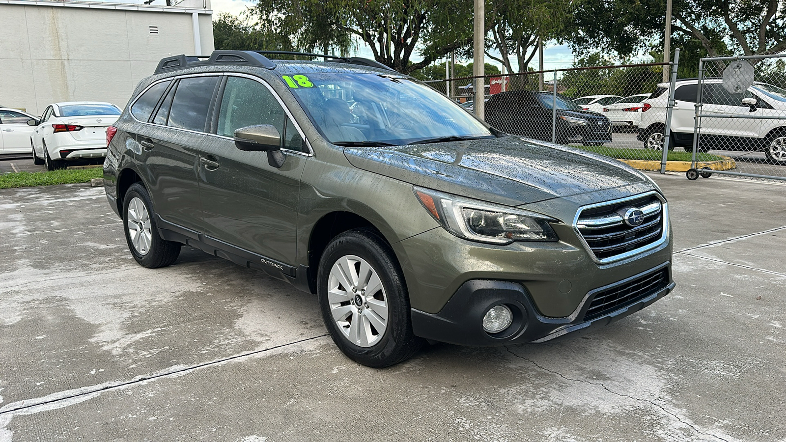 2018 Subaru Outback Premium 1