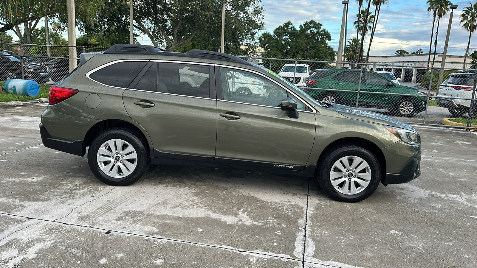 2018 Subaru Outback Premium 9