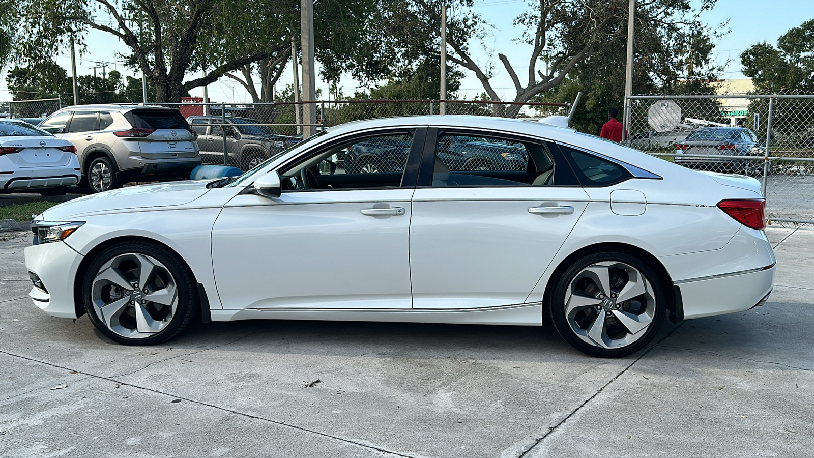 2019 Honda Accord Sedan Touring 2.0T 5