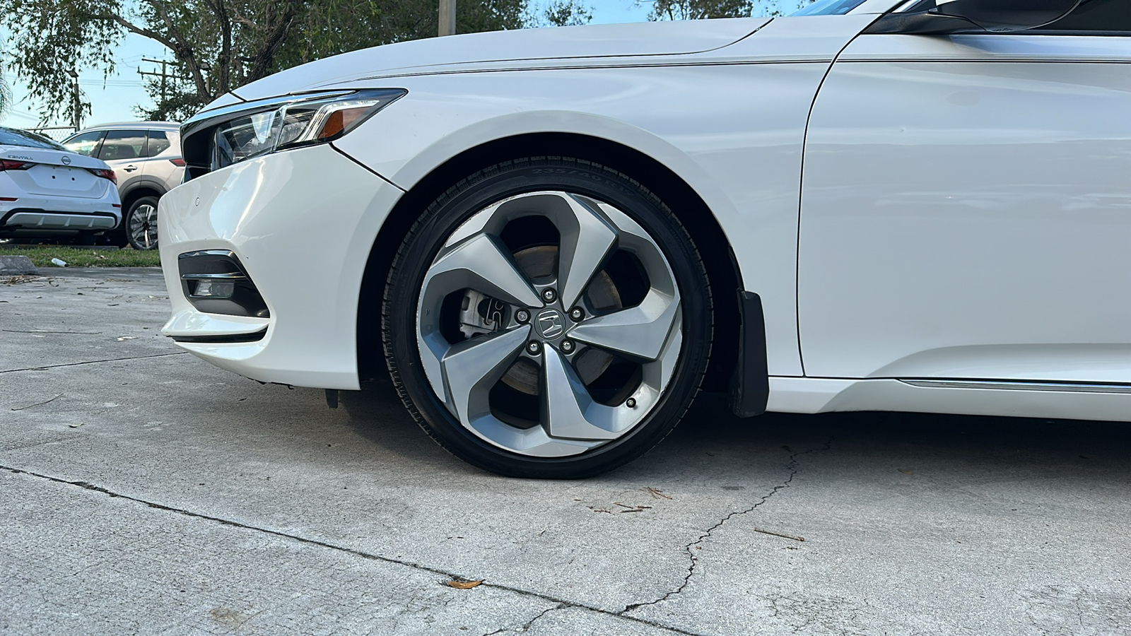 2019 Honda Accord Sedan Touring 2.0T 12