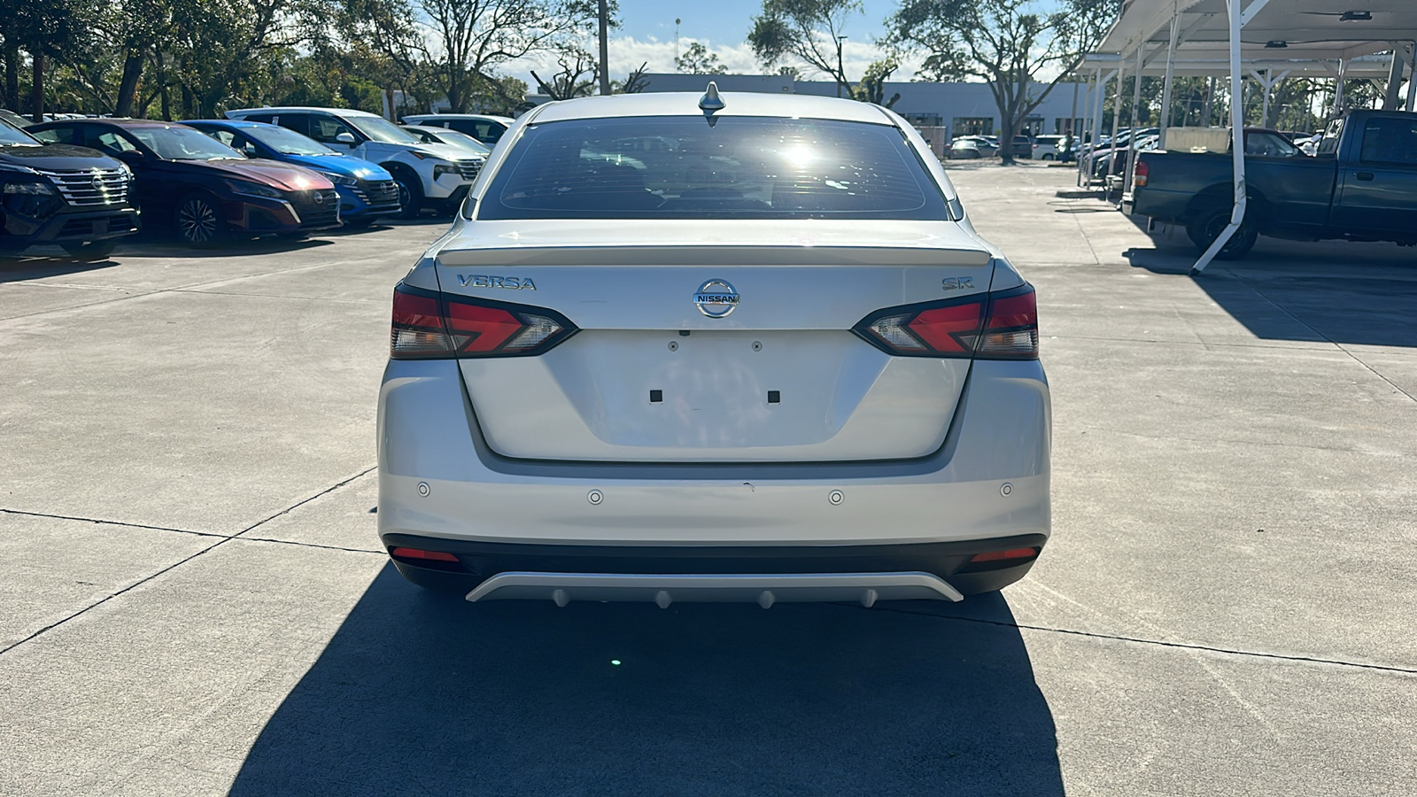 2021 Nissan Versa SR 6