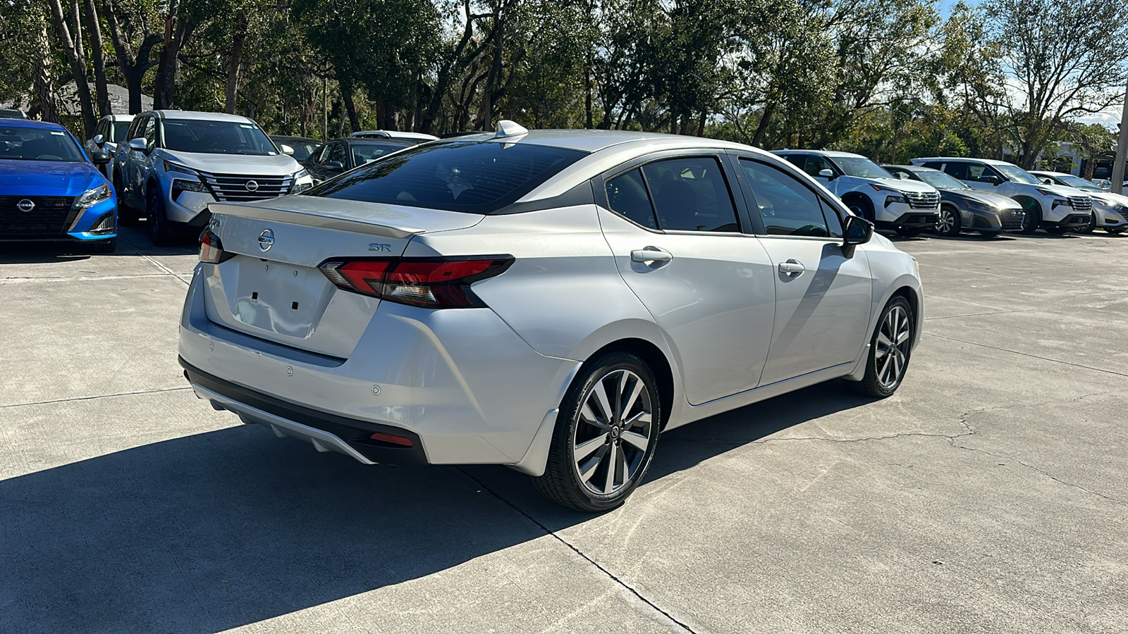 2021 Nissan Versa SR 7