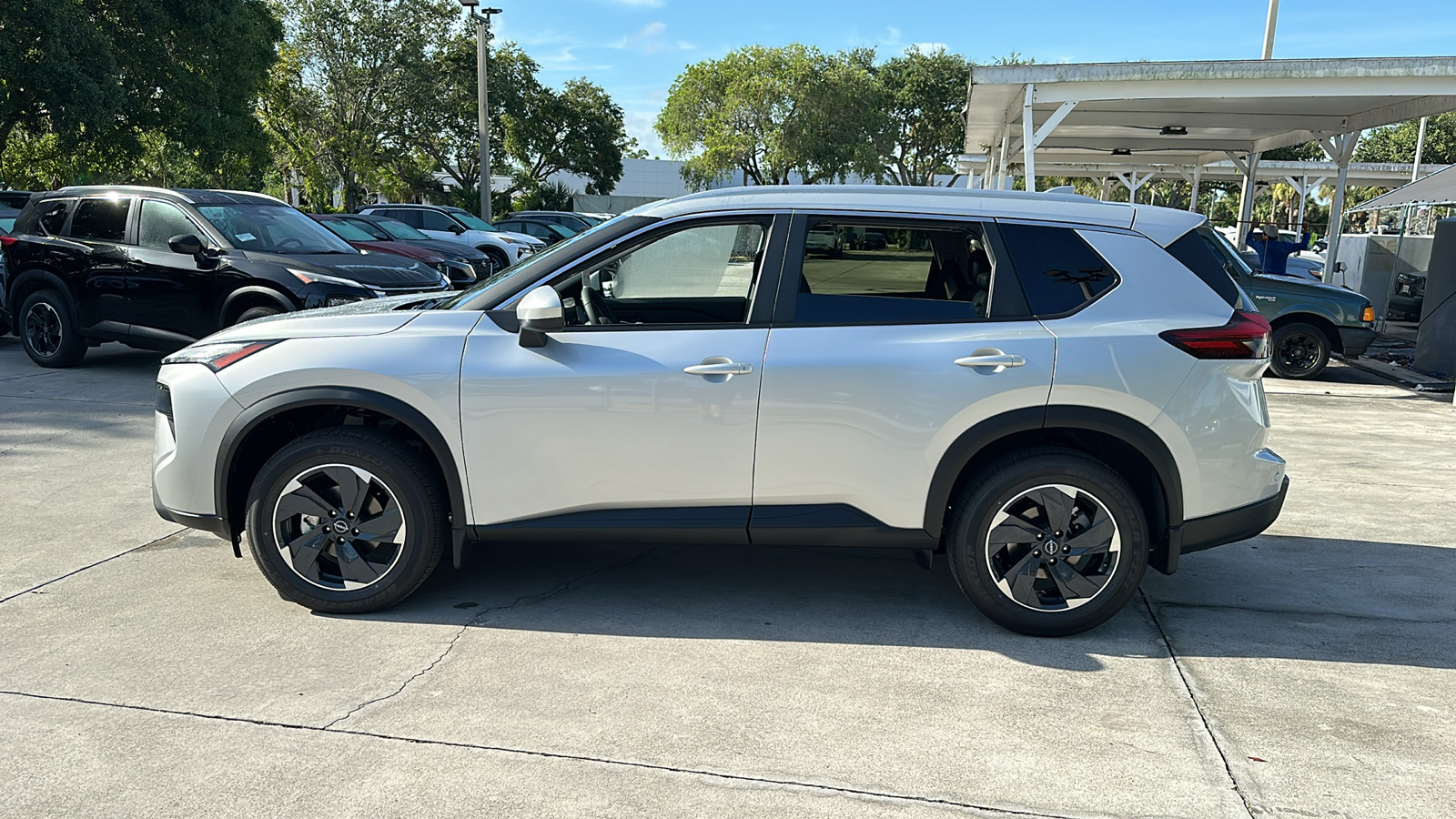 2024 Nissan Rogue SV 5