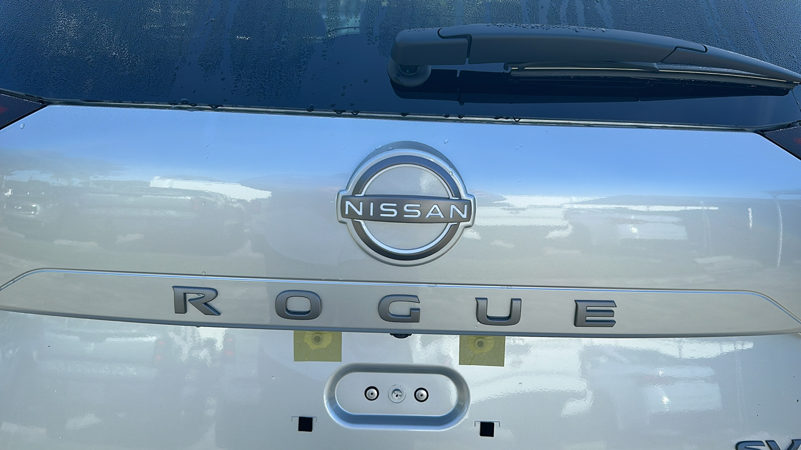 2024 Nissan Rogue SV 10