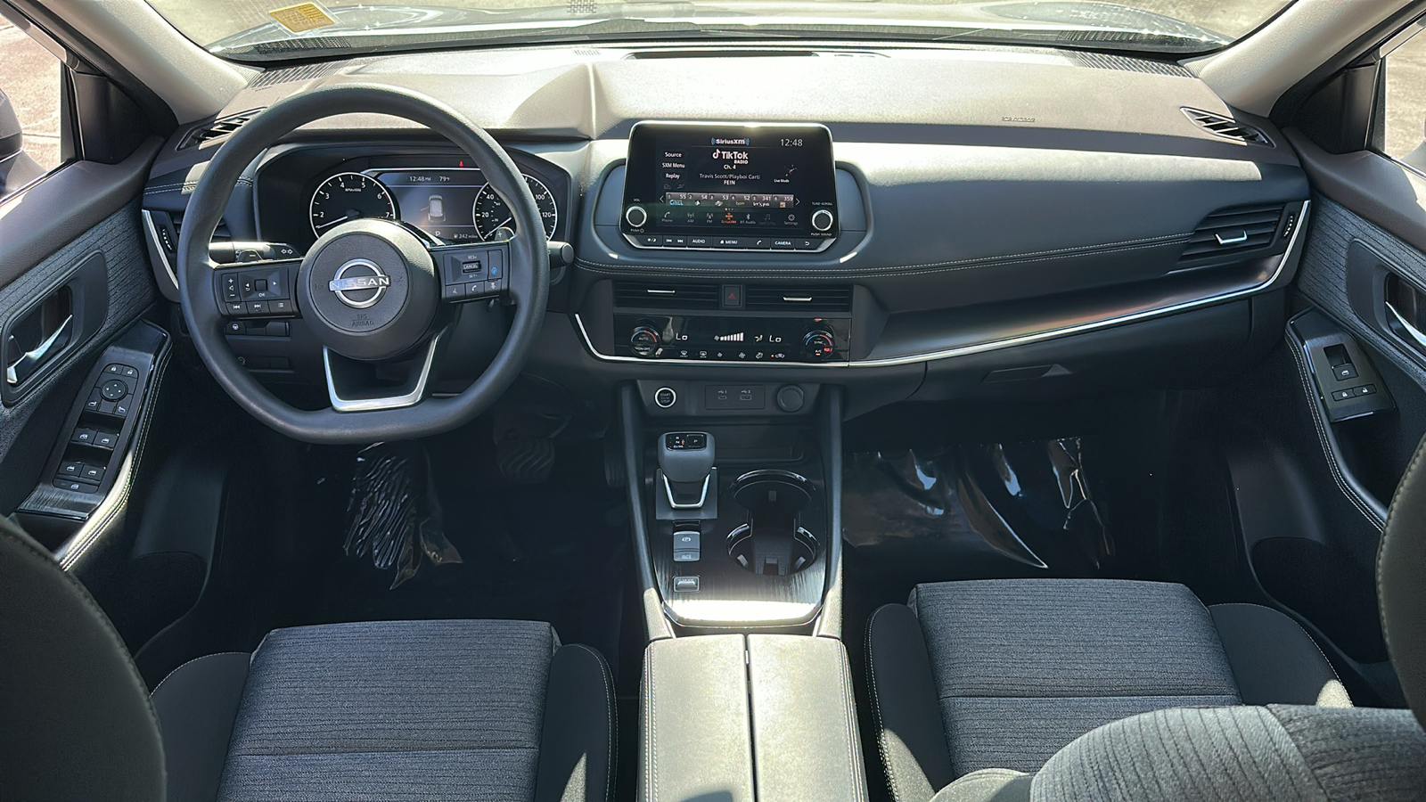 2023 Nissan Rogue SV 13