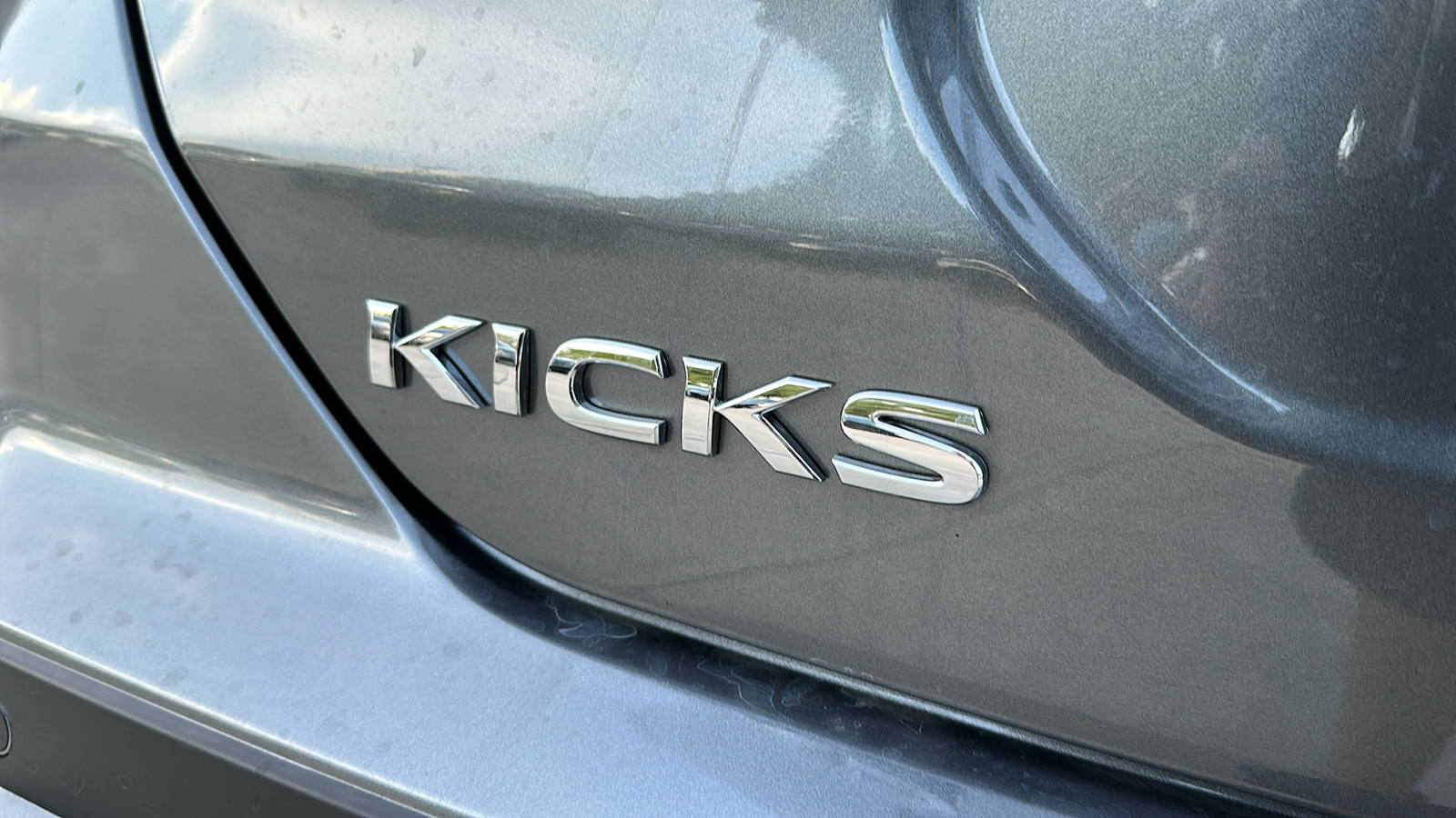 2024 Nissan Kicks S 10