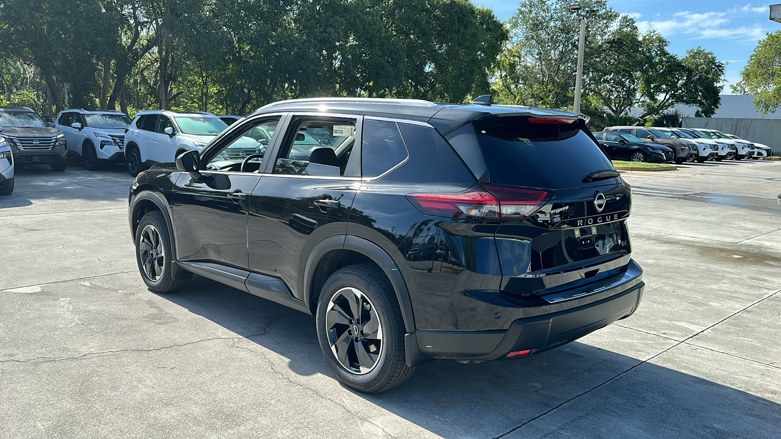 2024 Nissan Rogue SV 5