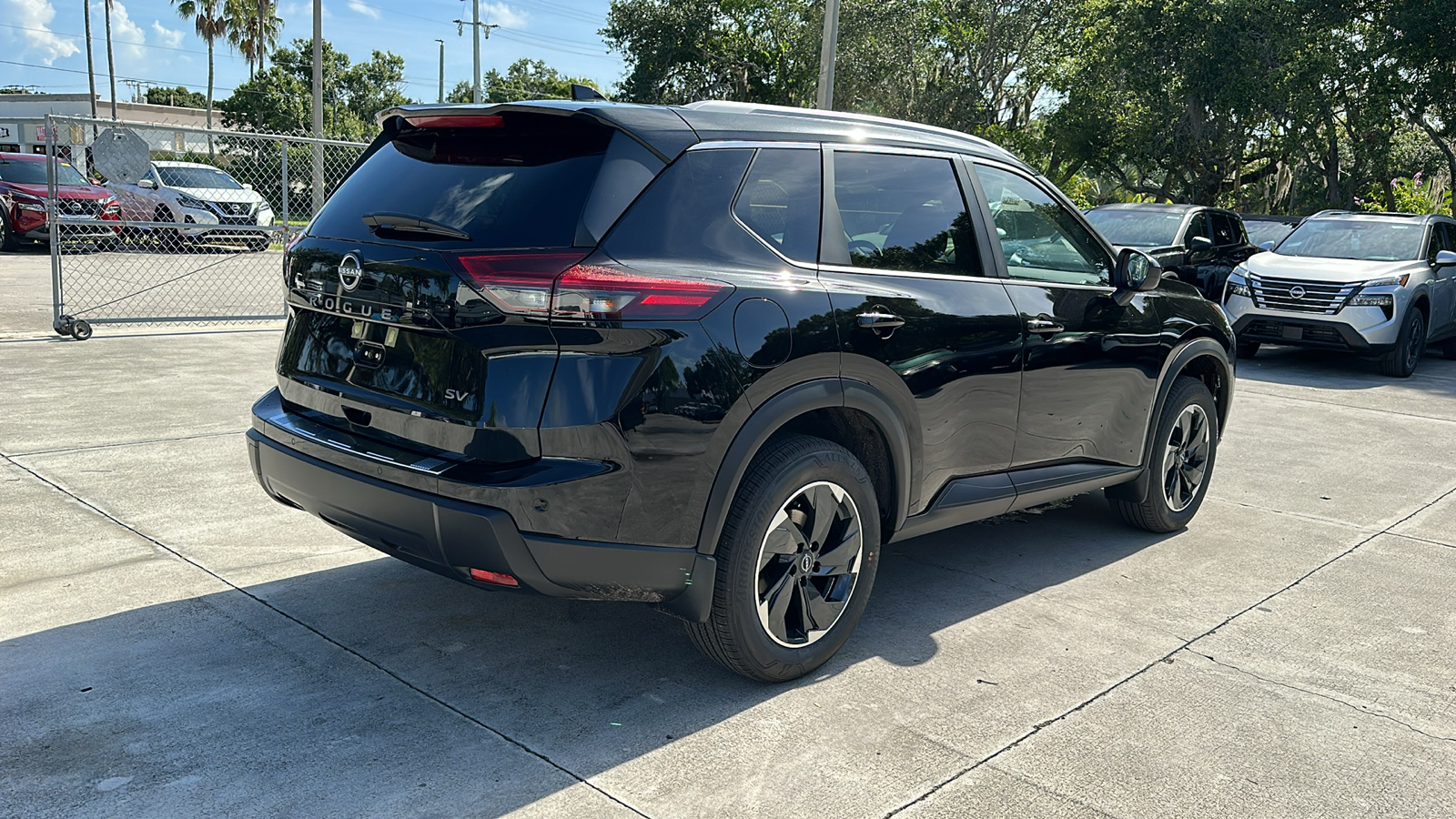 2024 Nissan Rogue SV 7