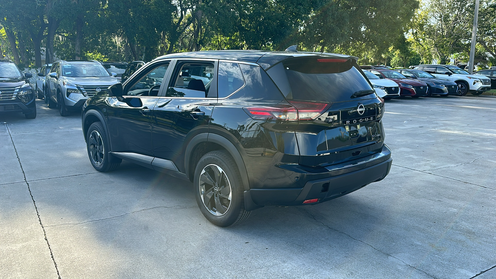 2024 Nissan Rogue SV 6